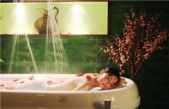 浴缸上的水漬怎么去除？