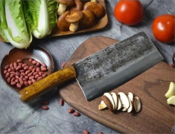 菜刀生銹了怎么清理？使用金剛砂海綿